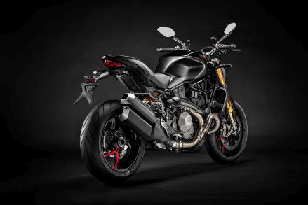 Ducati Monster 1200 S wird "Black on Black"