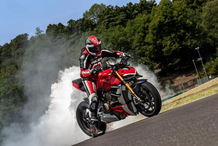 Ducati Streetfighter V44