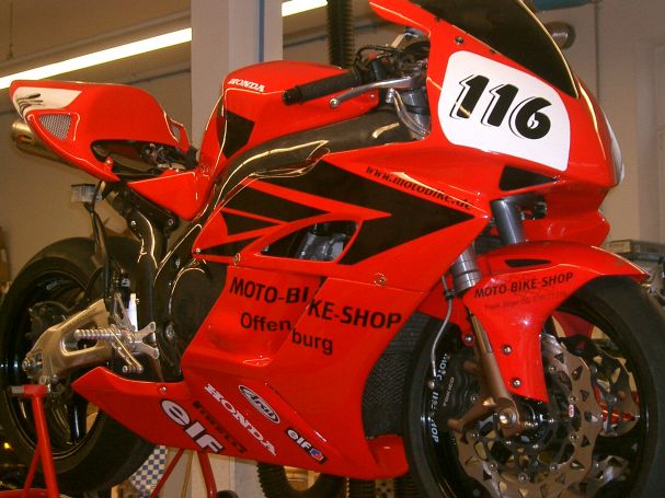 Honda CBR 1000 RR Fireblade Rennstrecke