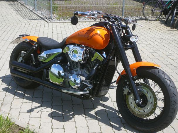 Honda VTX 1300 Orange Dream