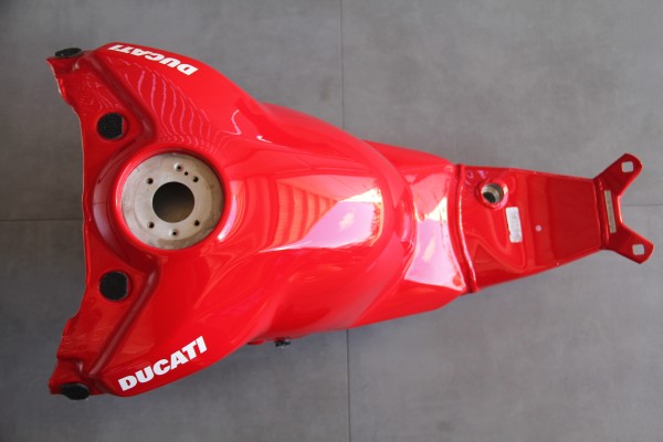Ducati Streetfighter V4/S original Kraftstofftank rot