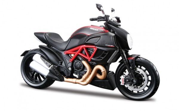 Ducati Motorrad Sammlermodell Standmodell Diavel Carbon von Maisto 1:18